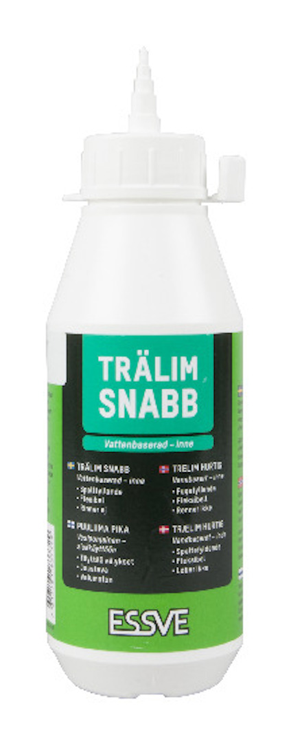 Vit plastflaska med grönt och vitt etikett som visar texten "TRÄLIM SNABB" och varumärket "ESSVE".
