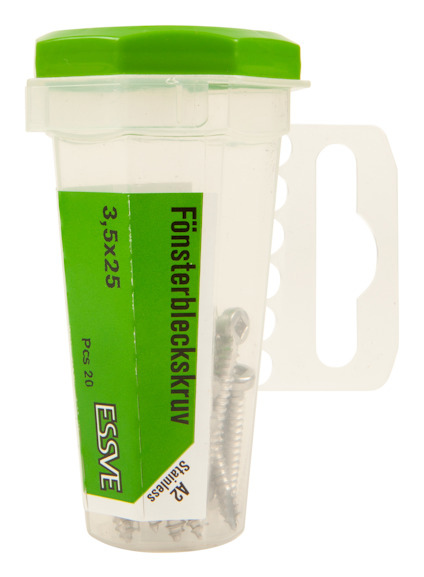 Plastförpackning med grönt lock innehållande skruvar. Text: "Fönsterbleckskruv 3.5x25 Pcs. 20 ESSVE."