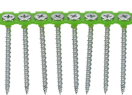 Buntade stålskruvar med pozidrivhuvuden, monterade i ett grönt plastband.