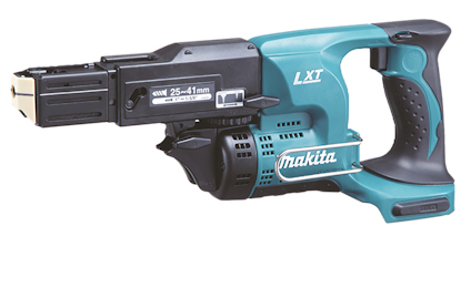Skruvautomat Makita DFR450ZX i blått och svart med handtag och fack för skruvmatning.