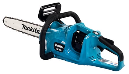 Blå kedjesåg med svart handtag och svärd med märket "Makita" tryckt på sidan.