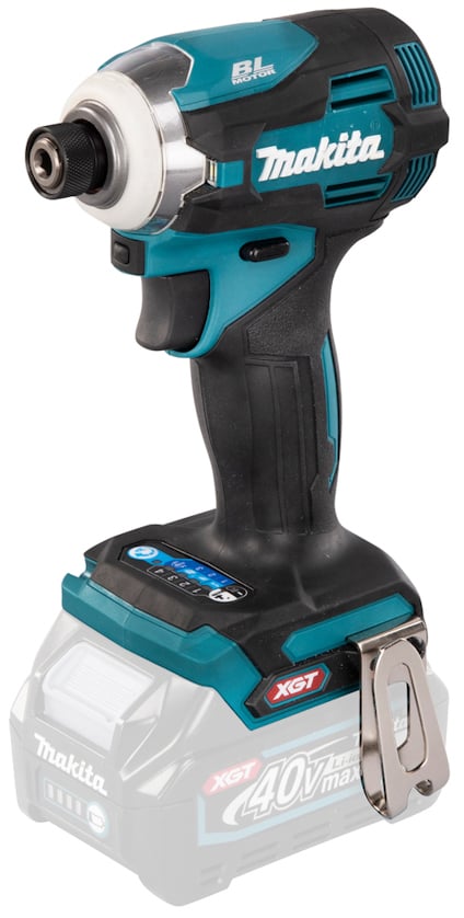 Borstlös slagskruvdragare i blå och svart med silverdetaljer. Märkt med "Makita" och "BL Motor". Inga batterier anslutna.