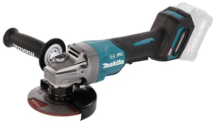 Vinkelslipmaskin med platt rund skiva och sidhandtag, märkt "Makita".