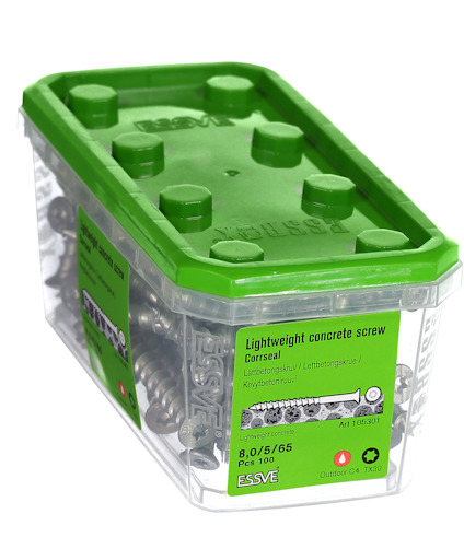 Transparent plastlåda med grönt lock innehållande betongskruvar. Etikett visar "Lightweight concrete screw 8,0 x 55 mm".