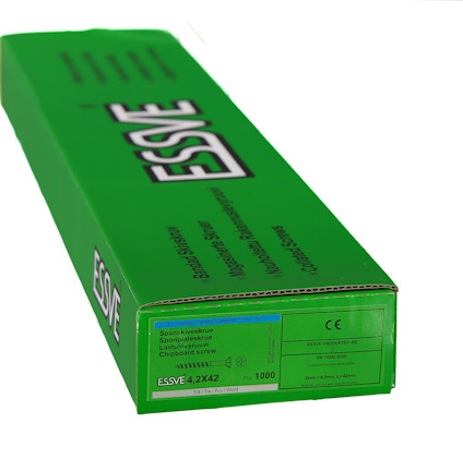 Grön kartong med texten "ESSVE" och specifikationer för spånskiveskruv, storlek 4.2x42 mm.