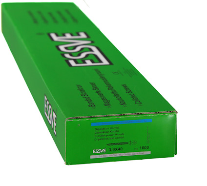 Grön låda med texten "ESSVE" och specifikationerna "Gipsskruv Kombi 3.9X40" samt "1000".