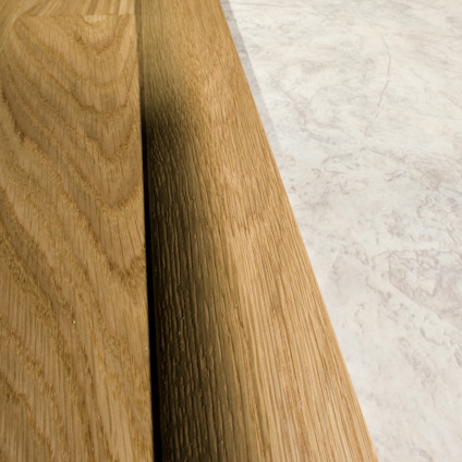 KÄHRS MASSIV NIVÅLIST EK 58X20X2400 MATTLACK